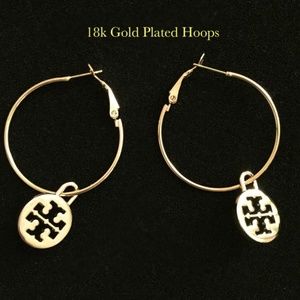 ✅🆕 TORY BURCH GOLD CHARMS w/ GOLD HOOPS